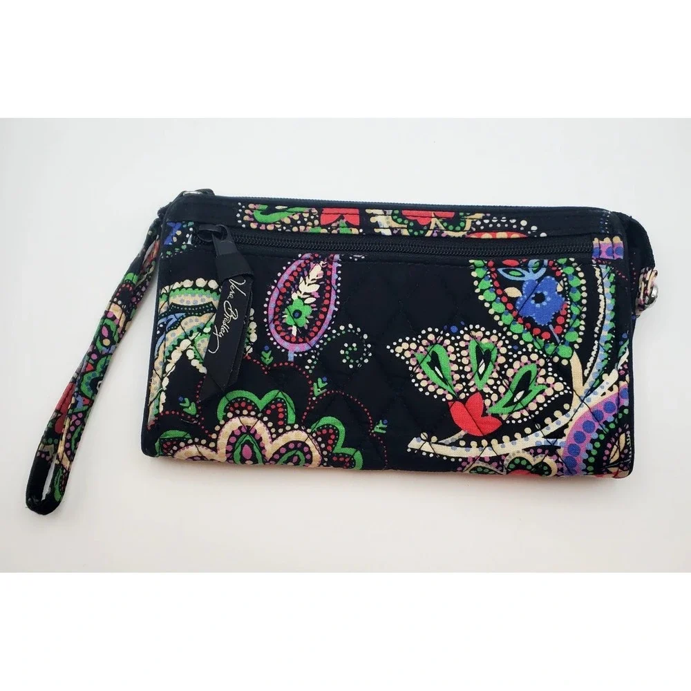 Vera Bradley Fixed-Strap Wristlet / Pouch in Retired 